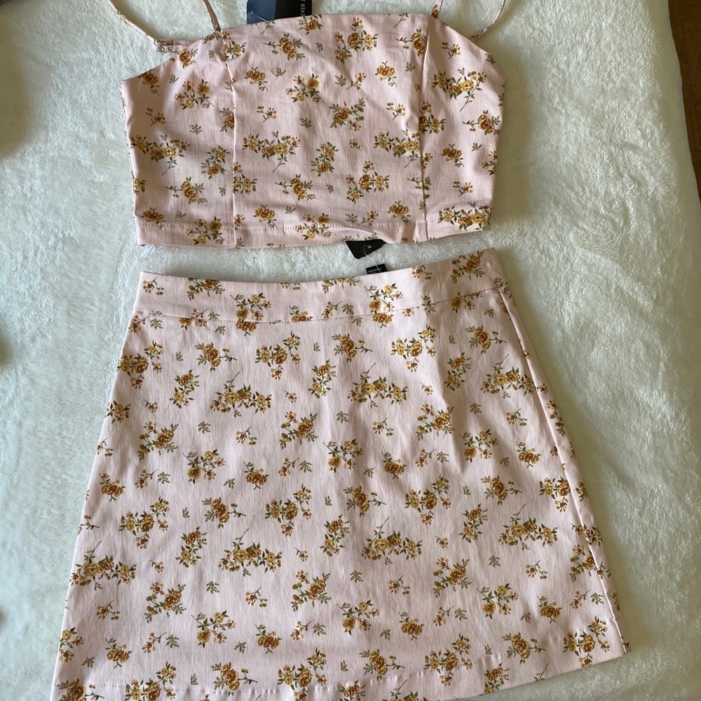 🆕2 pieces set 🌸💕 - Picture 2 of 12